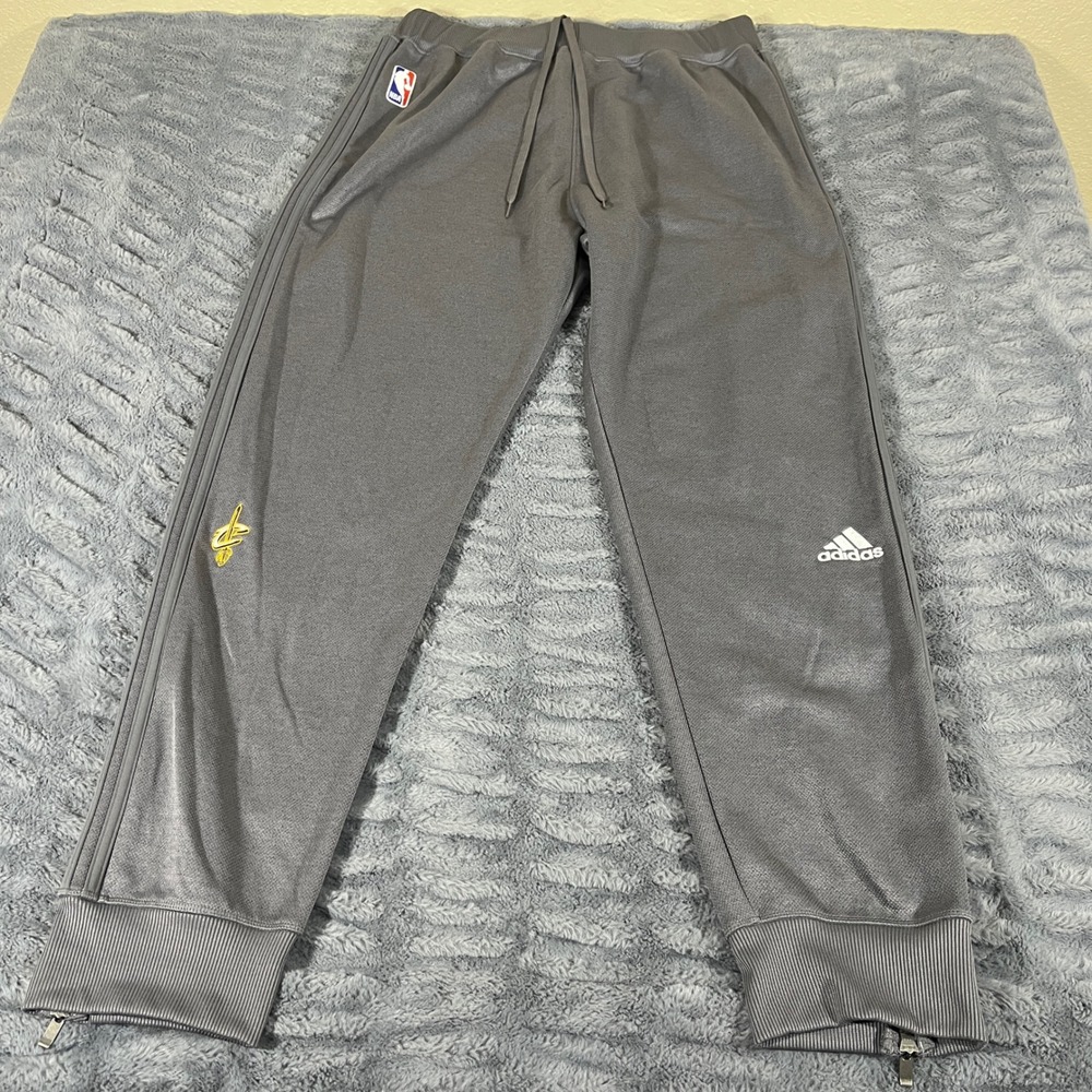 Adidas‎ Cleveland Cavaliers NBA Player Issued Pants Grey 2XL +2 AP5384 2016-17